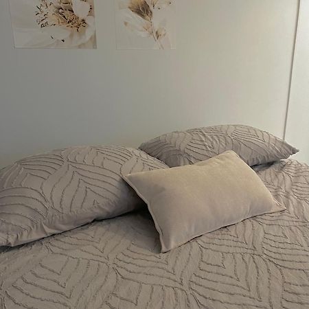 Le Serenityappart Suresnes Εξωτερικό φωτογραφία