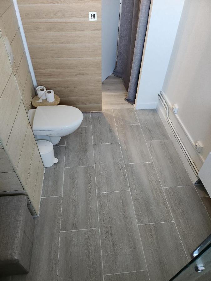 Le Serenityappart Suresnes Εξωτερικό φωτογραφία