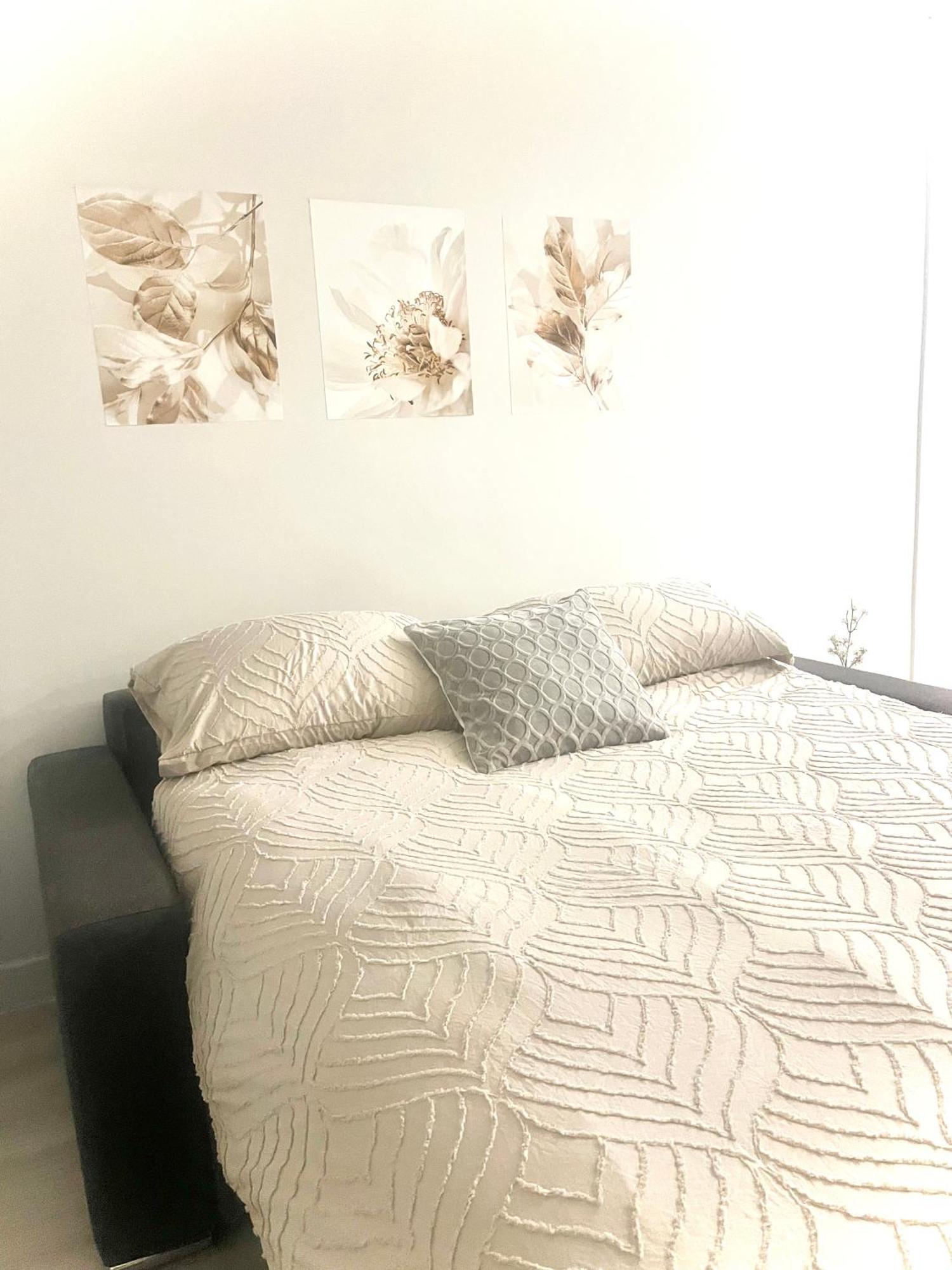 Le Serenityappart Suresnes Εξωτερικό φωτογραφία